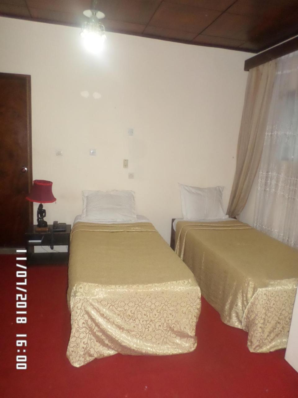 Hotel Azur Yaoundé 外观 照片