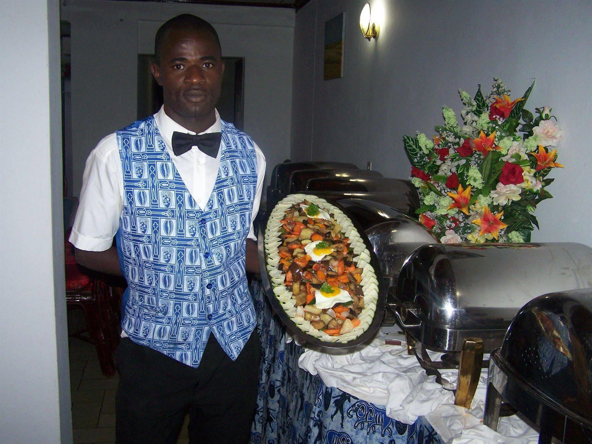 Hotel Azur Yaoundé 外观 照片