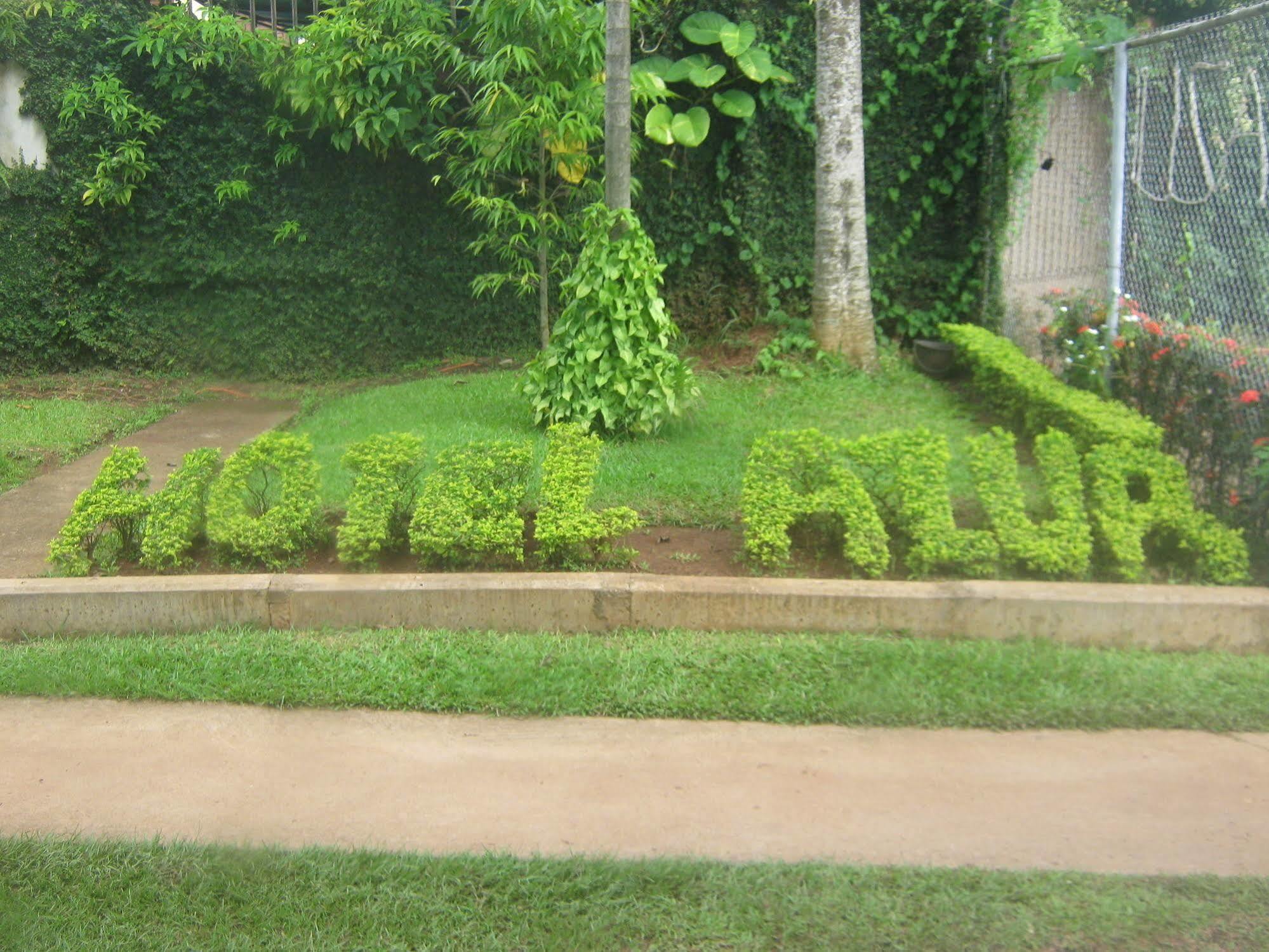 Hotel Azur Yaoundé 外观 照片